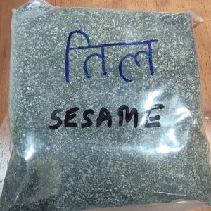 Poudre stimulante pour cheveux 2 en 1 Bhringraj Moringa Amla Jatamansi - Vegan, biologique, sans cruauté, nourrissant, favorisant la croissance pour cheveux secs/bouclés - Product Image 1