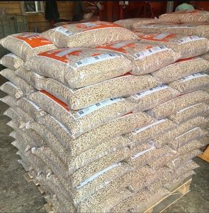 Pellets de madera de biomasa de alta calidad para sistema de calefacción - Product Image 3