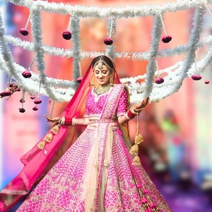 Velo de Novia Romántico Tradicional con Flores, Phoolon Ki Chadar, Jazmín, Rosa Oscuro, Peonías, Perlas, 4 Varillas, Nuevo - Product Image 1