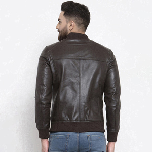Veste en cuir PU pour homme, nouvelle collection, vente chaude, style décontracté, col montant, logo sur le devant, vêtement tendance pour moto - Product Image 2