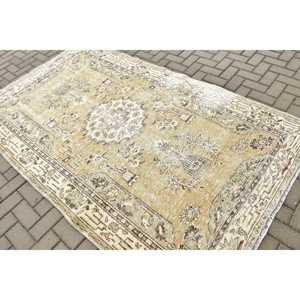 Vintage Rug, 4.9x8.1 ft Turkish Rug, <b>Brown</b> Floral <b>Wool</b> Rug - Product Image 4