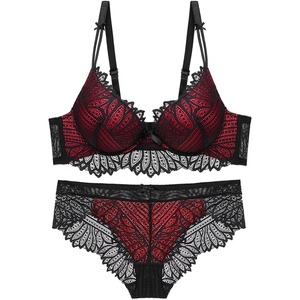 Ensemble de sous-vêtements pour dames Sous-vêtements sans couture sans support en acier Soutien-gorge push up Ensemble de soutien-gorge push up avec bonnet de massage Ensemble de soutien-gorge push up - Product Image 1