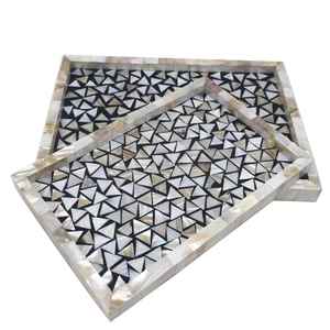 Bandeja de Resina Hecha a Mano con Incrustaciones de Nácar, Vajilla Moderna y Lujosa para una Presentación de Alimentos Refinada - Product Image 2