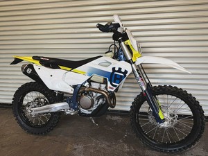Precio Accesible, Nueva Motocicleta HusqvarnaS FE 350w 2024, Lista para Enviar - Product Image 2