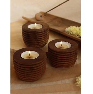 Bougeoirs en bois de fabrication indienne pour bougie de luxe pour la décoration de table d'hôtel à la maison pour les occasions de Noël Autres bocaux à bougies - Product Image 1
