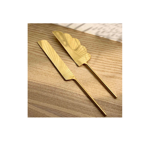 Brass Cake Server Edge Cake Server Blade Cutter Pie <b>Pizza</b> <b>Shovel</b> Baking Tool Cake Divider Knives Hot Sale - Product Image 5