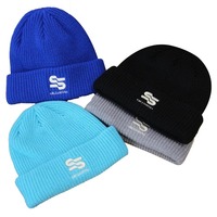 Vente en gros de tuque de sport tricotée avec logo personnalisé du fabricant Bonnets jacquard d'hiver avec motif de camouflage à pois Vietnam