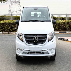 Véhicule d'occasion certifié avec faible kilométrage (20,8 km) et un état impeccable, blanc, Mercedes-Benz Vito Tourer 121 2.0L M274 DEH 20 LA, moteur RWD VAN, modèle 2018 - Product Image 1
