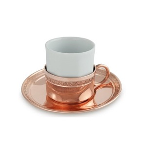 Sous-verre en métal unique en forme de coeur conçu pour les tables de dîner de la Saint-Valentin Fêtes de fiançailles romantiques et réceptions de mariage - Product Image 2