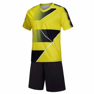 Maillot de football pour adulte COSH Sportswear, dernier style, impression par transfert thermique, manches courtes, col en V, tissu polyester, séchage rapide - Product Image 1