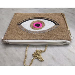 กระเป๋าคลัทช์ขนาดเล็กพร้อมซิปทำด้วยมือทรงตาปีศาจเป็นมิตรต่อสิ่งแวดล้อม - Product Image 2