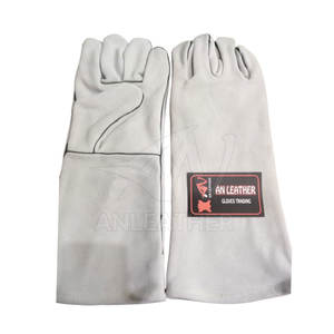 Gants de soudage en cuir OEM Gants de soudage en cuir de vachette résistants à la chaleur Gant de travail pour la sécurité industrielle - Product Image 1