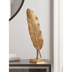 Sculpture moderne de figurine aquatique en métal Sculpture élégante de poisson de finition d'or sur la base en bois pour la décoration à la maison élégante ou l'article de cadeau - Product Image 2