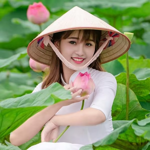 Sombrero cónico tradicional de hoja de palma de Vietnam con precio barato de fábrica/Venta caliente sombrero de paja vietnamita para la moda 2025 - Product Image 1