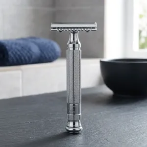 Stainless Steel Double Blade Safety Razor with Bamboo/Wood Handle for <b>Men</b> Barber Shop Use - Product Image 2