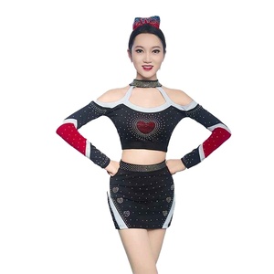 Uniforme de Animadoras de Alta Calidad con Mezcla de Spandex Transpirable y Detalles de Diamantes de Primera Calidad - Product Image 2