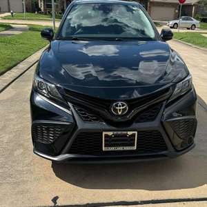 Toyota Camry bastante usado Sin historial de accidentes En stock Precio barato Compre envío rápido Disponible El mejor precio al por mayor para la venta - Product Image 1