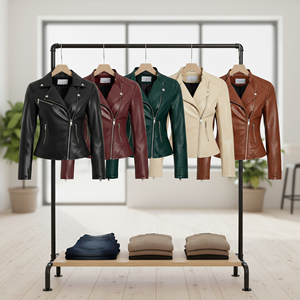 Fabricant de vêtements personnalisés pour femmes, veste de motard de moto en similicuir véritable noir avec veste d'épaule matelassée à fermeture éclair asymétrique - Product Image 3