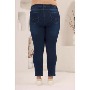 Kim grande taille. Pantalon bleu marine - Product Image 4
