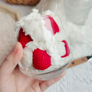 Bougie tour de fraise nouveauté en forme de bougie à la main luxe mignon bougie aromatique en cire de soja pour anniversaire cadeau de noël fête de mariage - Product Image 2