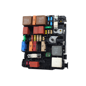 CITROEN C5 Aircross BOÎTE À FUSIBLES 9804846880 YHZ (DV5RC) Diesel 1500 (18>) - Product Image 4