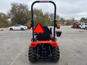 Tracteur à roues motrices Mini Kioti CS2220 22HP 4WD NEUF/OCCASION avec chargeur arrière et tondeuse pour l'agriculture et l'utilisation en jardinage - Product Image 5