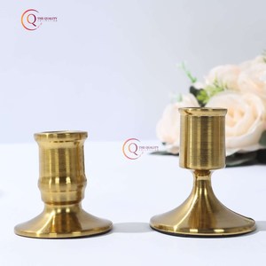 Bougeoir moderne fantaisie Pot à bougie unique Pièce maîtresse de table Design minimaliste Couleur or Plaqué brillant Look admirable - Product Image 4