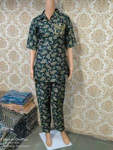 Presentando New Super Hit Trending cuello estampado viscoso Kurtis bottom set para mujeres venta en línea - Product Image 6