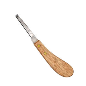 Couteau à sabot de vache en acier inoxydable avec manche en bois pour une meilleure prise en main Instrument vétérinaire essentiel pour les soins et la santé des animaux - Product Image 3