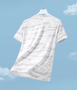 เสื้อยืดคอกลมผ้าไอซ์ซิลค์ทนทานต่อยุงสำหรับผู้ชาย - Product Image 4