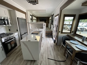 El Más Vendido - Nuevo y Moderno - Nuevo 2027 Key-stone Mon-ta-na 3800FL Listo para enviar con entrega a domicilio - Product Image 2