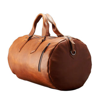 Nouvelle saison hommes continuer BLACK-PU Sport cuir polochon voyage week-end sac de nuit avec poche humide petit sac de sport - Product Image 1