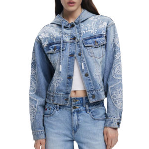 Chaqueta vaquera de ajuste flexible OEM de Pakistán de alta calidad para mujer Fabricante Pakistán Hecho para el estilo de gimnasio Ropa urbana y comodidad - Product Image 1