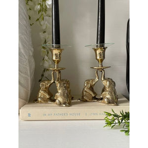 Venta al por mayor de suministros de hotel para el hogar, Juego de 2 portavelas de ratón, candelabro de metal de calidad creativa al precio más barato - Product Image 4