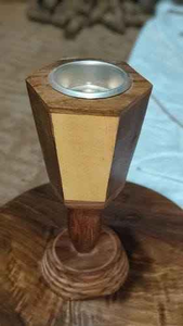 Quemar incienso es un signo de respeto y hospitalidad, mientras que quemar incienso durante la meditación mejora la concentración. Un quemador hecho de - Product Image 2