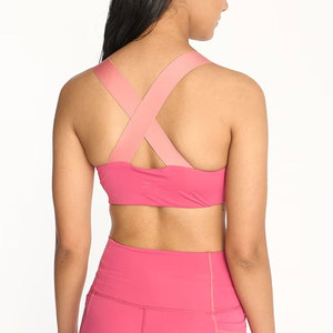 ชุดโยคะผู้หญิงสีชมพู กางเกงเลกกิ้งเอวสูง เสื้อครอปคอวีแบบ Racerback ชุดออกกำลังกายไร้รอยต่อแบบเต็มตัว ชุดกีฬาสำหรับออกกำลังกายในยิม - Product Image 4