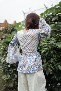 Ropa de diseñador superior de aspecto moderno Blusas camisas y TOPS en tela de algodón Artículo elegante para artículos de tops de primavera y verano - Product Image 2