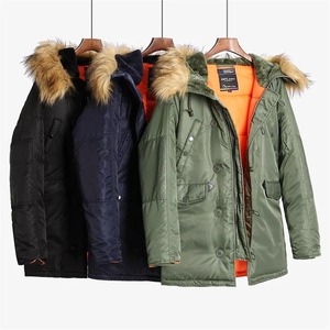 Jaket Parka musim dingin pria <span class=keywords><strong>ALASKA</strong></span> ramping pas badan tudung bulu Parka dengan bantalan untuk cuaca dingin polos dicelup bukan tenunan layanan OEM