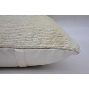 Oreiller Vintage en Laine Beige Motif Toile Style Kantha 16x24 Pouces Brodé avec Technique Tissée - Product Image 4