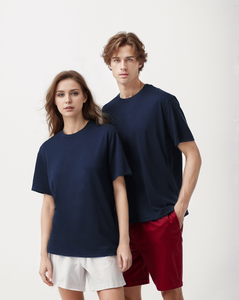 220GSM Camiseta lisa de algodón peinado de manga corta lisa con diseño en blanco y logotipo personalizado para hombre Camiseta de cuello redondo para hombre - Product Image 1