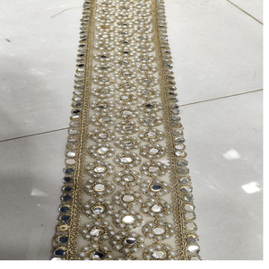 Borde DE TRABAJO DE ESPEJO hecho a medida y perlas blancas en diseño floral de gran ancho para prendas pesadas y para fines de reventa. - Product Image 1