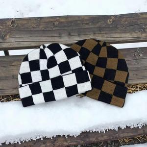 Gorro de punto de invierno personalizado para mujer, gorro de fácil retorno, estilo liso con estampado digital, gorro de Calavera, bufanda, gorro y conjuntos de guantes - Product Image 3