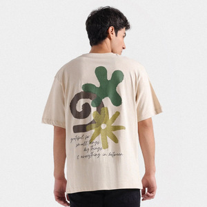 Camiseta gráfica al por mayor de ropa informal | Camiseta hip hop de gran tamaño con logotipo personalizado | Camiseta de moda urbana OEM - Product Image 3