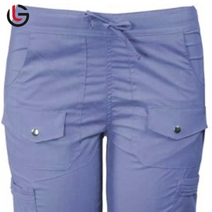 GLOBAL LEATHER Ensembles de blouses médicales unisexe grandes tailles, personnalisés OEM, uniformes d'hôpital, hauts à manches courtes en toile à col montant avec détection d'aiguilles - Product Image 4