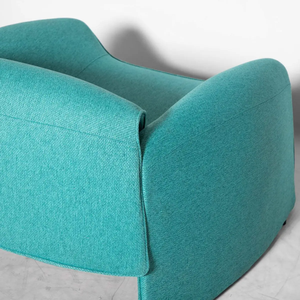 Chaise longue Le Club personnalisée en mousse ignifuge D4050 Sièges de loisirs en tissu extensible et contreplaqué incurvé Usine OEM - Product Image 1