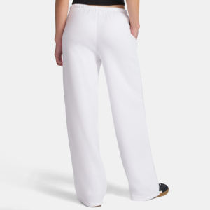 Pantalones de chándal para correr de lana con logotipo personalizado para mujer al por mayor, pantalones de calle lisos en blanco para un ajuste ligero y un estilo moderno - Product Image 3