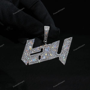 Pendentif VVS Moissanite en plaqué or avec diamants et lettre de nom personnalisée Bijoux de fête style Hip Hop entièrement glacés - Product Image 2
