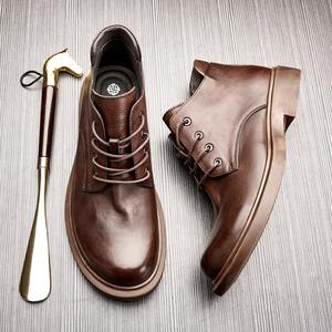 Chaussures de ville en cuir de porc de haute qualité avec revêtement imperméable et semelle intérieure souple pour hommes - Product Image 4