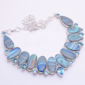 Collier en argent sterling personnalisé avec quartz rose naturel et pierres précieuses multiples bijoux de fiançailles ou de fête de mariage de style romantique - Product Image 4