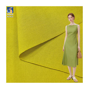 ผ้าป๊อปลินเนื้อนุ่ม สัมผัสนุ่มละมุนผิว สำหรับตัดเย็บเสื้อผ้า รุ่น A2422 น้ำหนัก 140 กรัม/ตร.ม. ผลิตจากผ้าฝ้าย 55% และไลโอเซลล์ 45% ผ้าฝ้ายซักแล้ว - Product Image 1